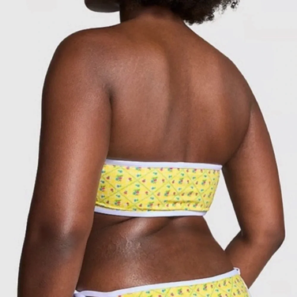 New! Frankie’s Bikinis x Pink Rosalind Top 3367